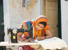 Máquina de Costura: Como Ganhar na Índia